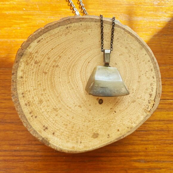 Translucent Gray Black Ombre Purse-shaped Tumbled Rock 24 in Black Plated Chain - Picture 4 of 6